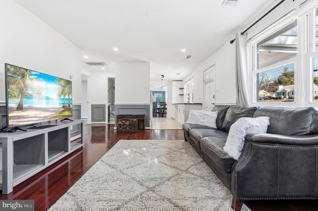 4016 HIRST DR, Annandale, VA 22003