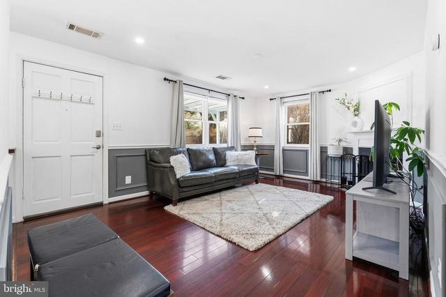 4016 HIRST DR, Annandale, VA 22003