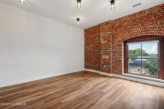 179 Chelsea Avenue, 208, Long Branch, NJ 07740