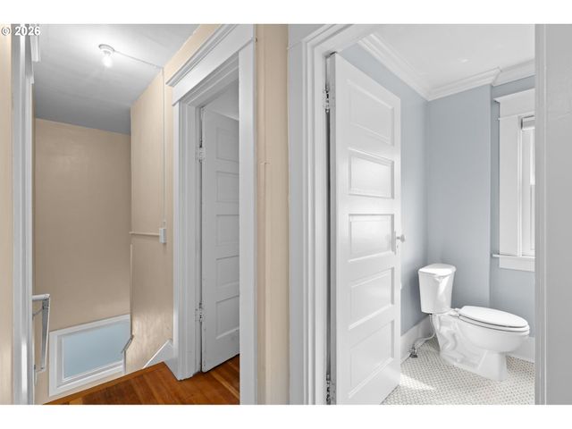 7754 Se MILWAUKIE Ave, Portland, OR 97202