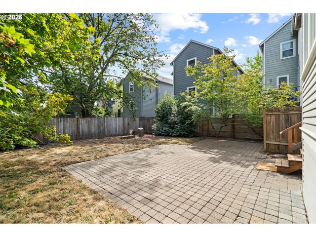 7754 Se MILWAUKIE Ave, Portland, OR 97202