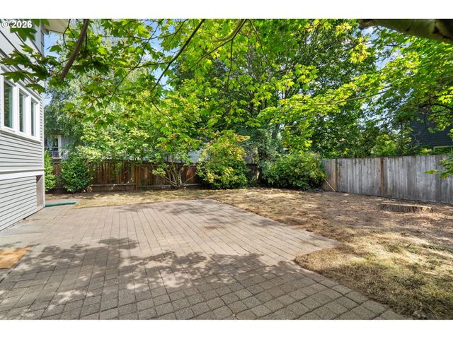 7754 Se MILWAUKIE Ave, Portland, OR 97202