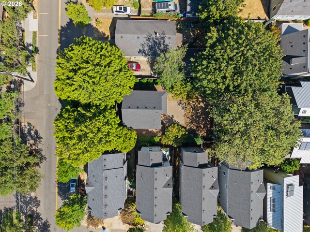 7754 Se MILWAUKIE Ave, Portland, OR 97202