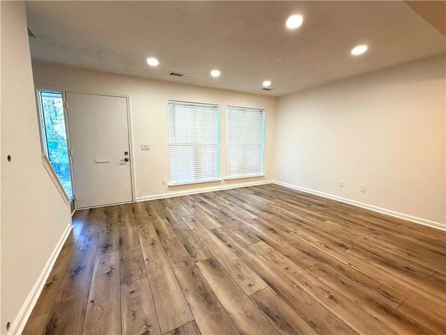 4416 Chowning Way, Atlanta, GA 30338