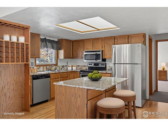 1009 Blue Spruce Pl, Loveland, CO 80538