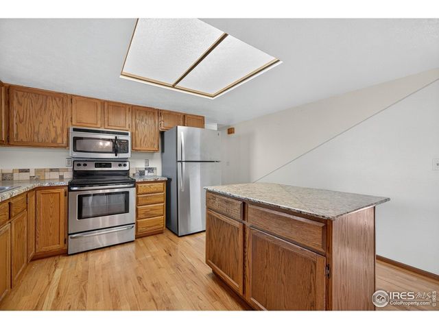 1009 Blue Spruce Pl, Loveland, CO 80538