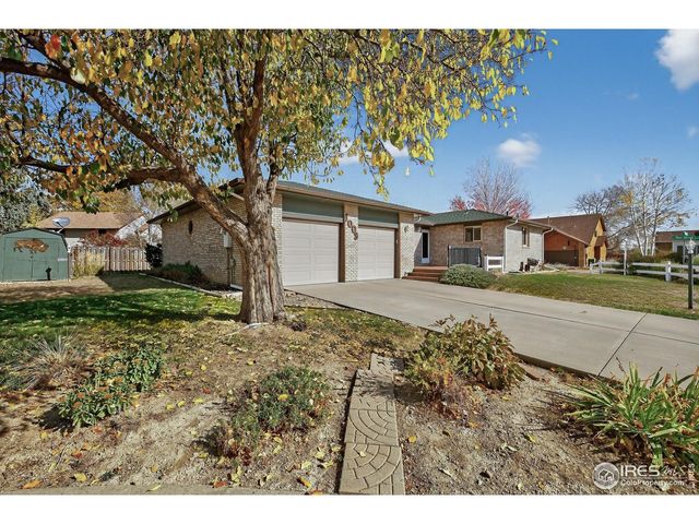 1009 Blue Spruce Pl, Loveland, CO 80538