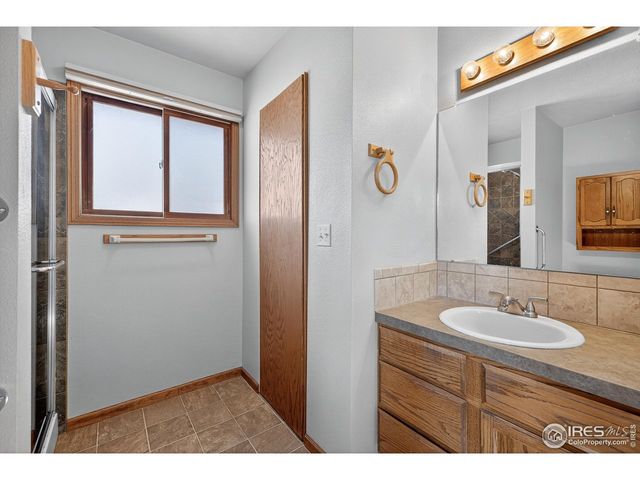 1009 Blue Spruce Pl, Loveland, CO 80538