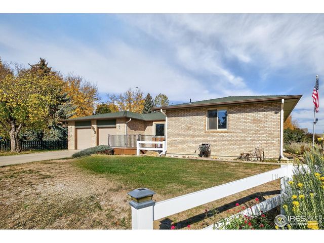 1009 Blue Spruce Pl, Loveland, CO 80538