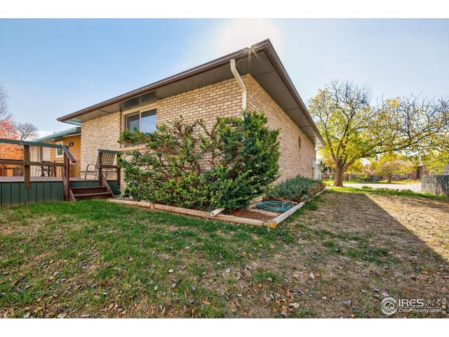 1009 Blue Spruce Pl, Loveland, CO 80538