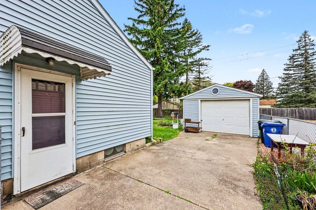 17241 Beech Daly Road, Redford, MI 48240
