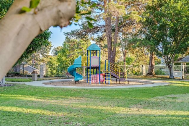 10 Acorn, Aliso Viejo, CA 92656