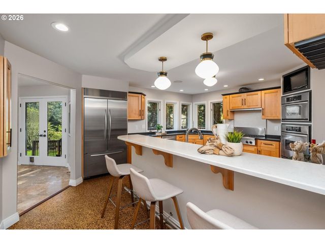 4803 Sw STONEBROOK Ct, Portland, OR 97239