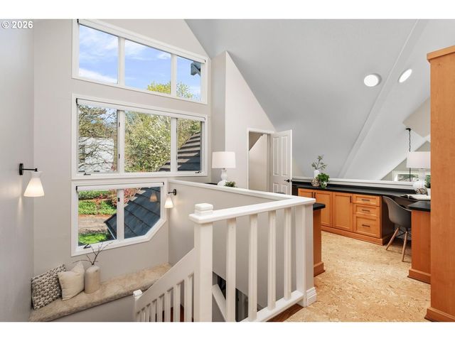 4803 Sw STONEBROOK Ct, Portland, OR 97239