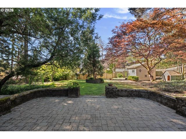 4803 Sw STONEBROOK Ct, Portland, OR 97239