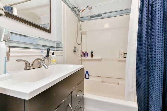 243 Emerson 0, Boston, MA 02127