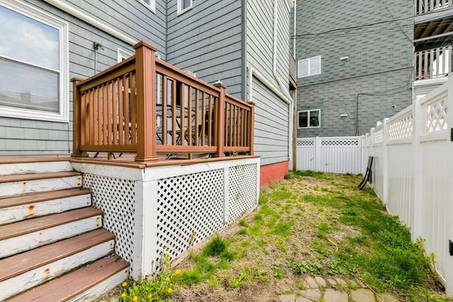 243 Emerson 0, Boston, MA 02127