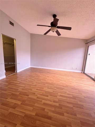 4952 N Hemingway Cir 4952, Margate, FL 33063