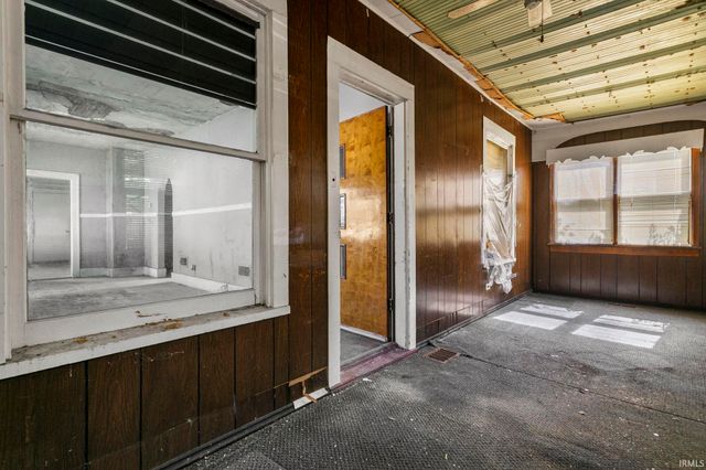 502 S Bendix Drive, South Bend, IN 46619