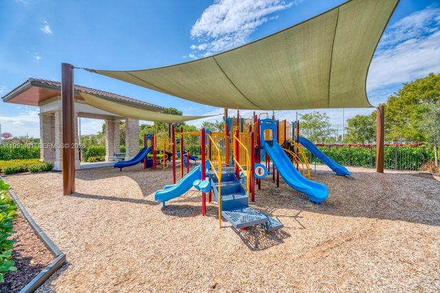 7831 NW 104th Ave 23, Doral, FL 33178