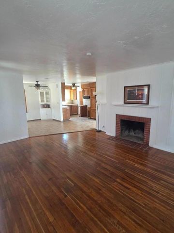 1506 W 5th Street, Madera, CA 93637