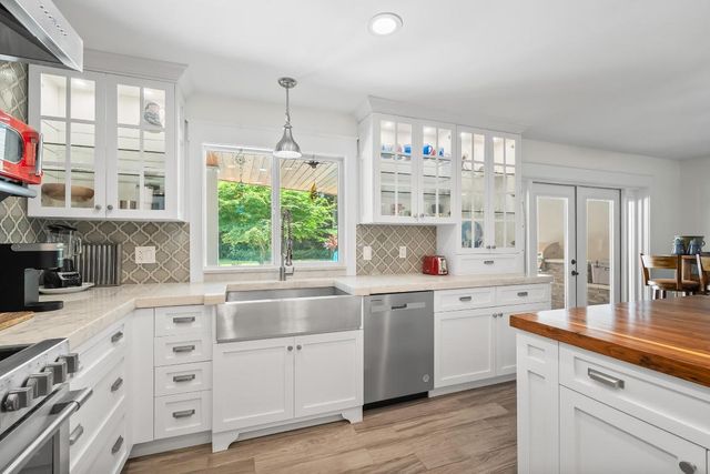 3 Mandalay Road, Sewalls Point, FL 34996