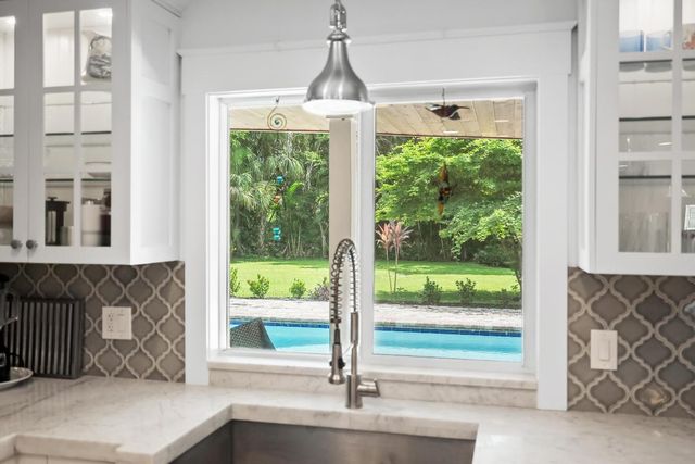 3 Mandalay Road, Sewalls Point, FL 34996