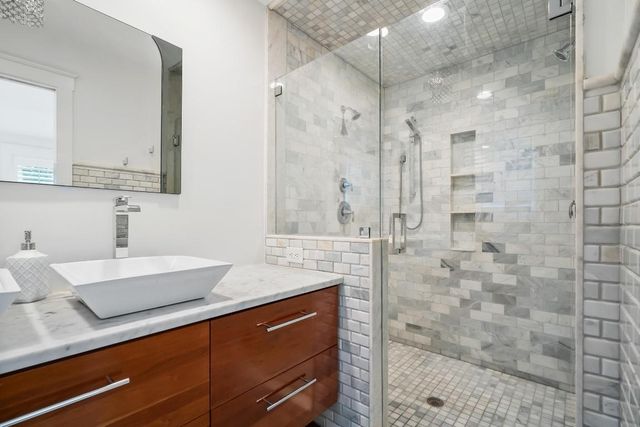 3 Mandalay Road, Sewalls Point, FL 34996