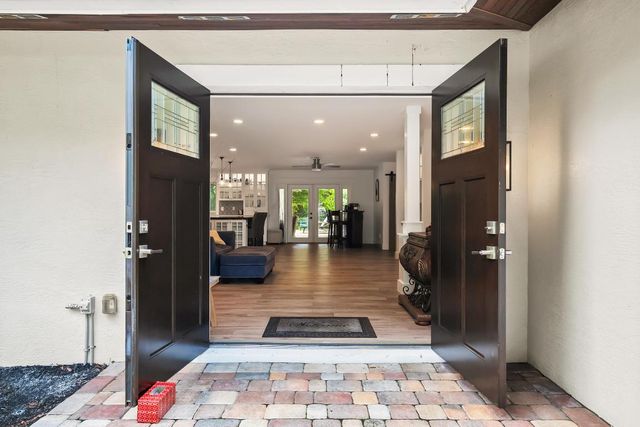 3 Mandalay Road, Sewalls Point, FL 34996