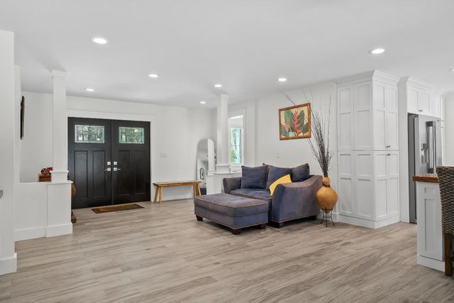 3 Mandalay Road, Sewalls Point, FL 34996