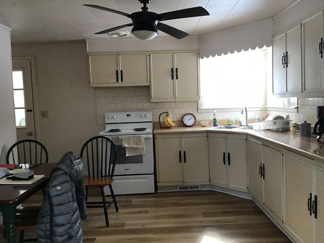 286 108th Avenue, Plainwell, MI 49080