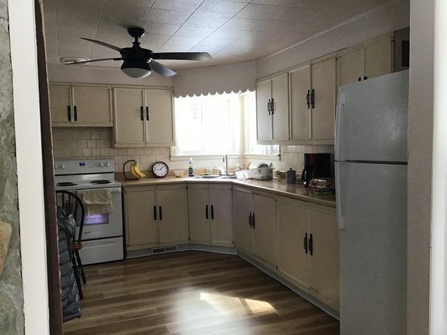 286 108th Avenue, Plainwell, MI 49080