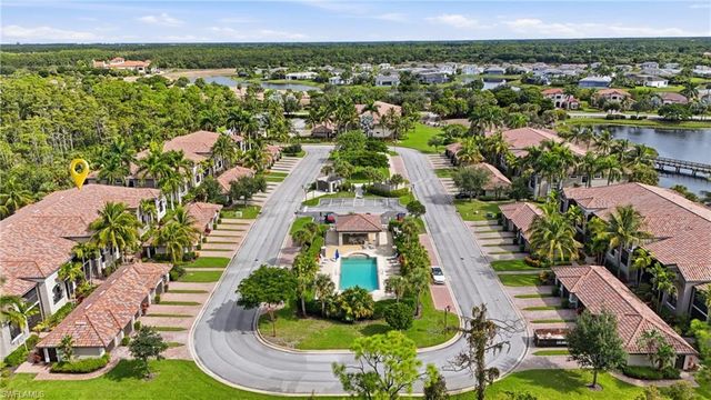 9832 Venezia CIR 1025, Naples, FL 34113