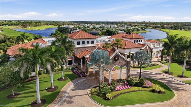 9832 Venezia CIR 1025, Naples, FL 34113