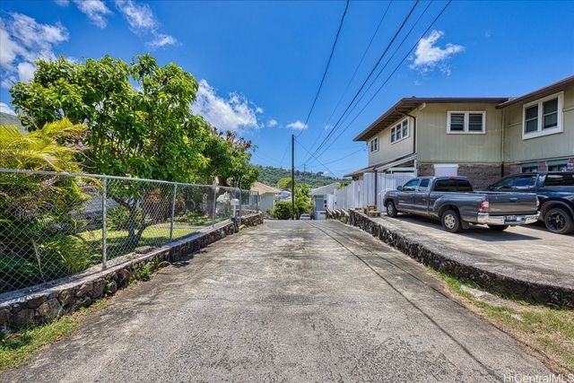 741 Alewa Drive A, Honolulu, HI 96817