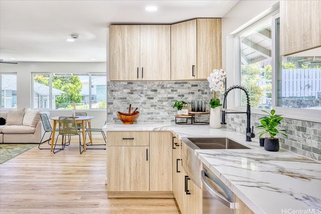 741 Alewa Drive A, Honolulu, HI 96817