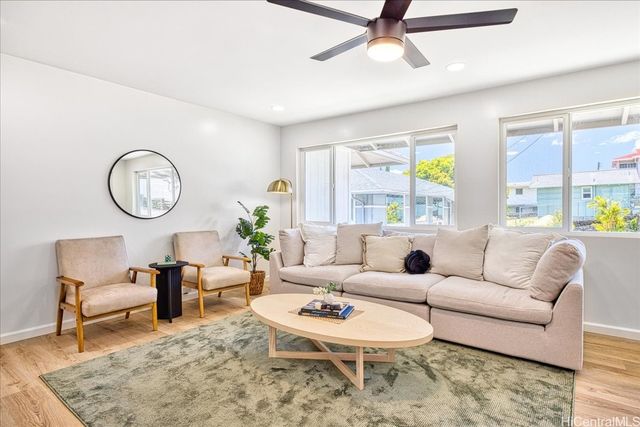 741 Alewa Drive A, Honolulu, HI 96817