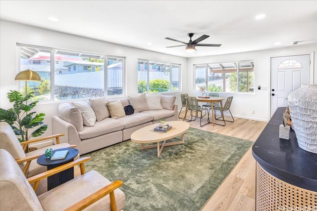 741 Alewa Drive A, Honolulu, HI 96817