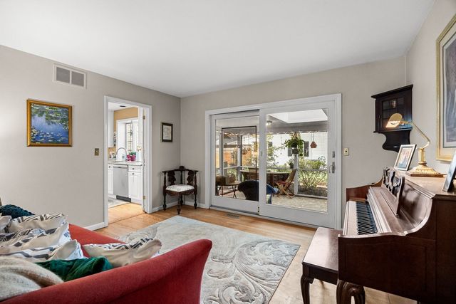 408 Kings Highway, Moorestown, NJ 08057