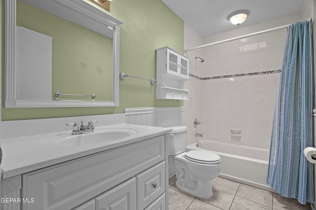1300 SUNBURST Drive, El Paso, TX 79925