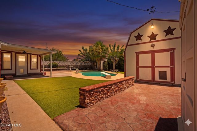1300 SUNBURST Drive, El Paso, TX 79925