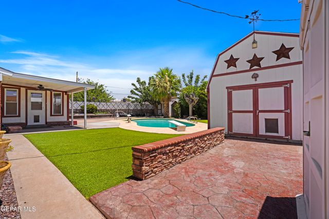 1300 SUNBURST Drive, El Paso, TX 79925