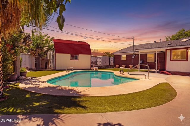 1300 SUNBURST Drive, El Paso, TX 79925