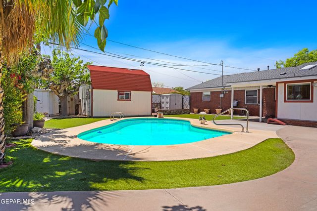 1300 SUNBURST Drive, El Paso, TX 79925