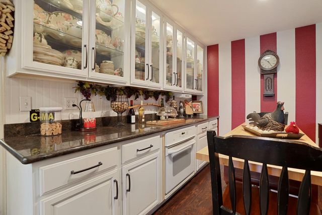 747 Foxfire Dr, Manteca, CA 95337