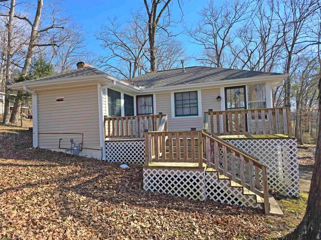 418 LOST CREEK BOAT DOCK RD, Decaturville, TN 38329