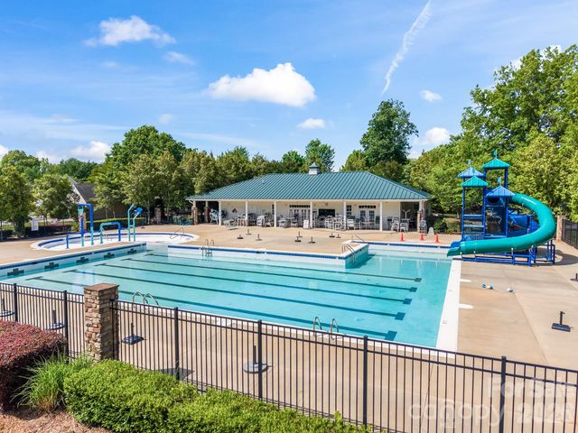 17732 Caldwell Track Drive, Cornelius, NC 28031