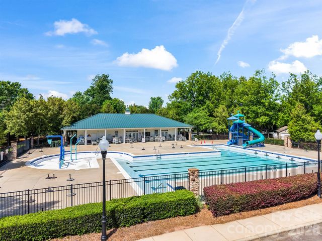 17732 Caldwell Track Drive, Cornelius, NC 28031