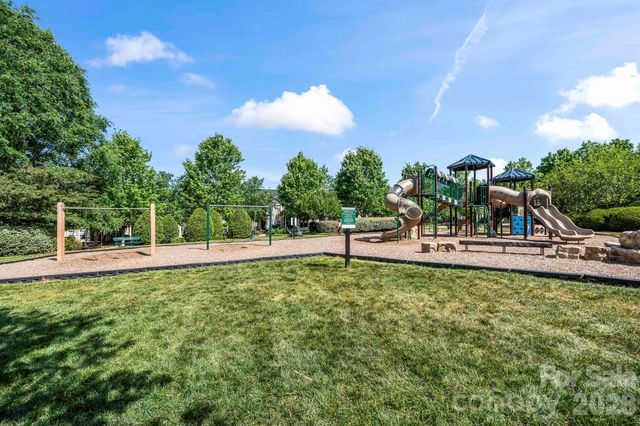 17732 Caldwell Track Drive, Cornelius, NC 28031