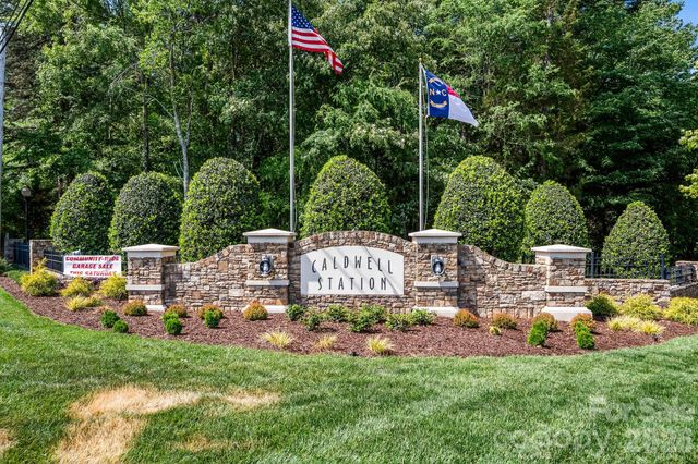17732 Caldwell Track Drive, Cornelius, NC 28031